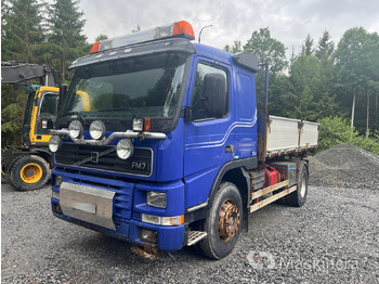משאית צד נופל/ שטוחה VOLVO FM7