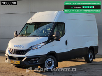 כלי רכב מסחרי עם לוח IVECO Daily 35s16