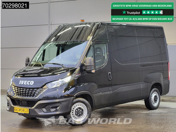 כלי רכב מסחרי עם לוח IVECO Daily 35s18