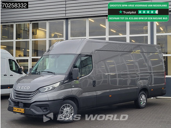 כלי רכב מסחרי עם לוח IVECO Daily 35s21
