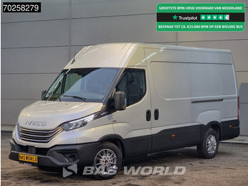 כלי רכב מסחרי עם לוח IVECO Daily 35s21