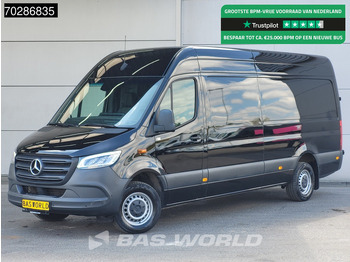 כלי רכב מסחרי עם לוח MERCEDES-BENZ Sprinter 319