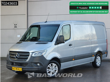 כלי רכב מסחרי עם לוח MERCEDES-BENZ Sprinter 319