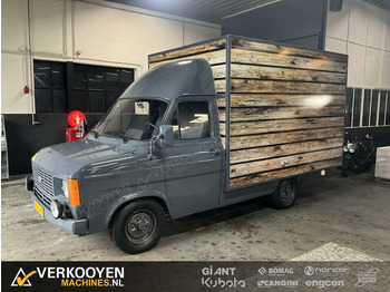 כלי רכב מסחרי עם תיבה FORD Transit