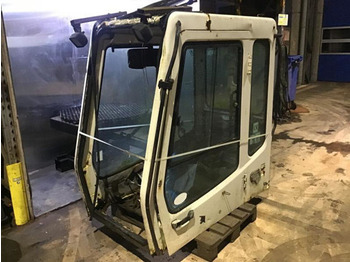 תא ופנים הרכב LIEBHERR
