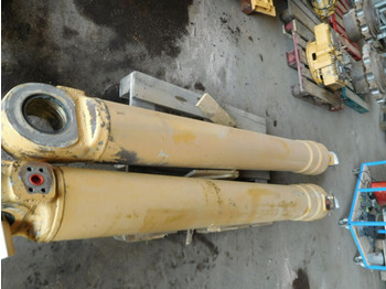 צילינדר הידרולי LIEBHERR