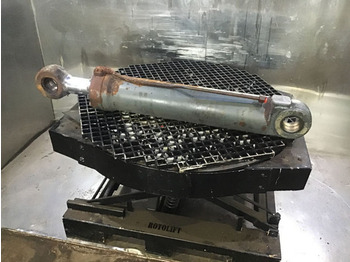 צילינדר הידרולי LIEBHERR