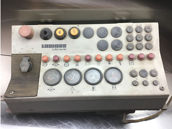 לוח מחוונים Liebherr LR632: תמונה 4