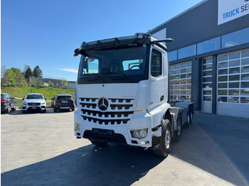 משאית הרמת וו MERCEDES-BENZ Arocs 3251
