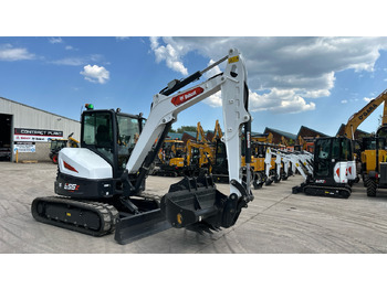 מיני מחפר BOBCAT E55