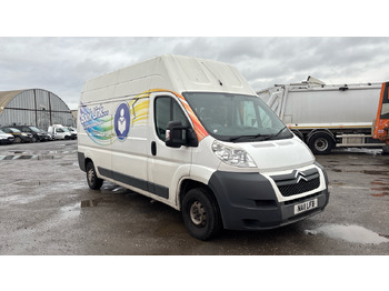 כלי רכב מסחרי עם לוח CITROËN