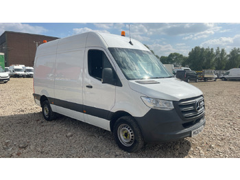 כלי רכב מסחרי עם לוח MERCEDES-BENZ Sprinter 316