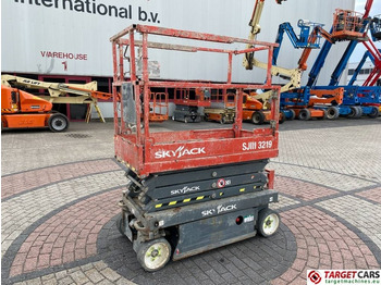 מעלית מספריים SKYJACK