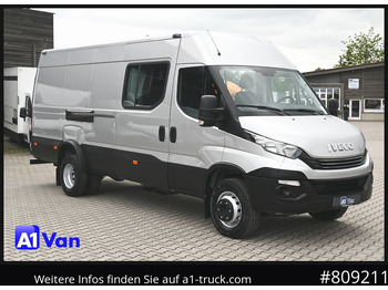 כלי רכב מסחרי עם לוח IVECO Daily 70c18