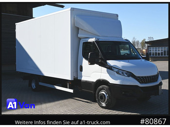 כלי רכב מסחרי עם תיבה IVECO Daily