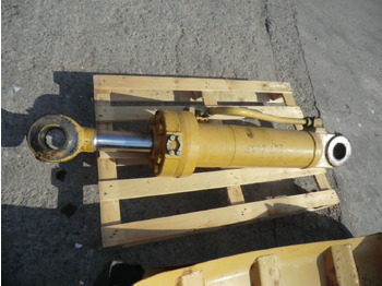 צילינדר הידרולי CATERPILLAR