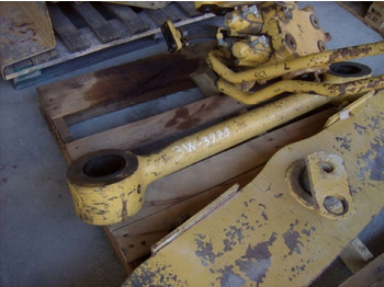 גוף וחלק חיצוני CATERPILLAR