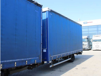 קרון נגרר עם וילונות צד