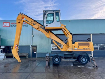 מטפל בפסולת/ תעשייתי LIEBHERR A 924