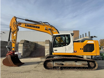 מחפר סורק LIEBHERR R 922