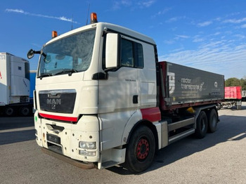 מזהיר MAN TGX 26.400