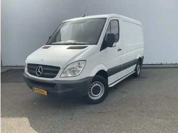 כלי רכב מסחרי עם לוח MERCEDES-BENZ Sprinter