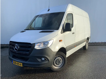 כלי רכב מסחרי עם לוח MERCEDES-BENZ Sprinter 317