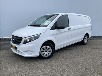 כלי רכב מסחרי עם לוח MERCEDES-BENZ Vito 110