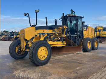 מפלסת CATERPILLAR 140M