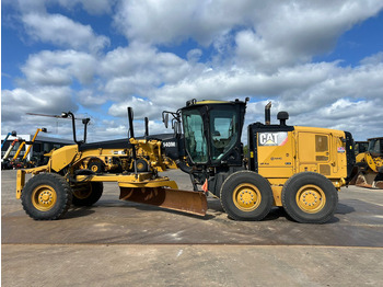 מפלסת CATERPILLAR 140M