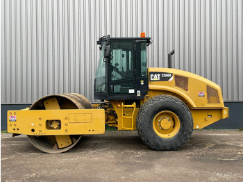 רולר CATERPILLAR CS66B