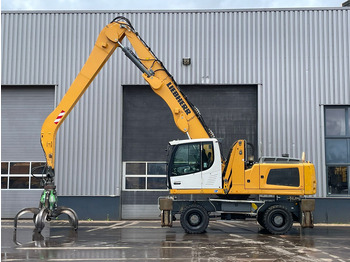 מטפל בפסולת/ תעשייתי LIEBHERR LH 30 M