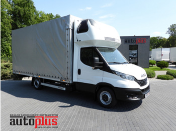 כלי רכב מסחרי עם וילונות צד IVECO Daily 35s18