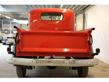 טנדר Chevrolet Pick Up Deluxe: תמונה 4