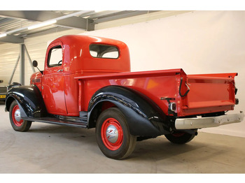 טנדר Chevrolet Pick Up Deluxe: תמונה 2