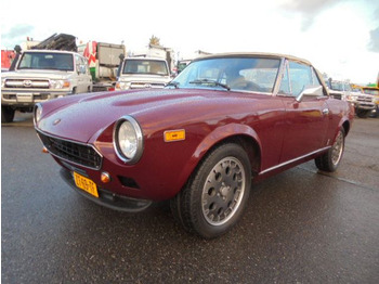 מכונית FIAT