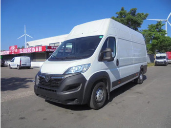 כלי רכב מסחרי עם לוח OPEL