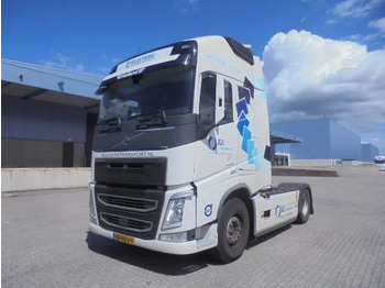 יחידת טרקטור VOLVO FH 460