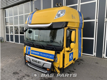 תא ופנים הרכב DAF XF 106