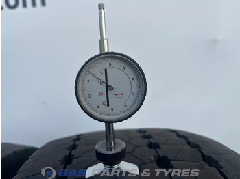 צמיג עבור משאית Goodyear Goodyear 315/60R22.5 KMax S Gen-2 154/148 M+S 3PMSF gebruikte set: תמונה 3 צמיג עבור משאית Goodyear Goodyear 315/60R22.5 KMax S Gen-2 154/148 M+S 3PMSF gebruikte set: תמונה 3