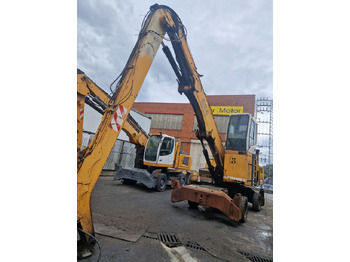 מטפל בפסולת/ תעשייתי LIEBHERR A 924