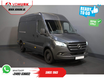 כלי רכב מסחרי עם לוח MERCEDES-BENZ Sprinter 319