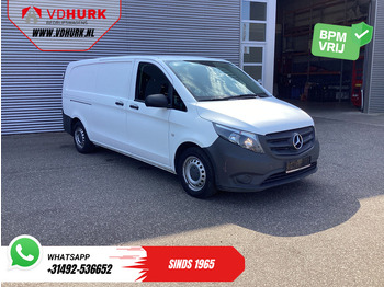 כלי רכב מסחרי עם לוח MERCEDES-BENZ Vito 116