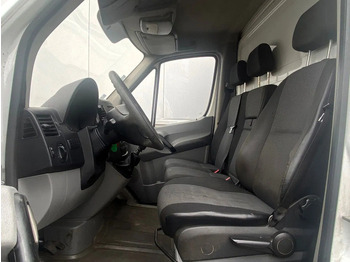 כלי רכב מסחרי עם תיבה Mercedes-Benz Sprinter 513 *Elektrische+verwarmbare spiegels*Cruise control*: תמונה 3