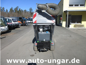 מטאטא כבישים NILFISK Park Ranger 2150 Egholm Geräteträger mit Kehraufbau Baujahr 2018 Perkins: תמונה 4