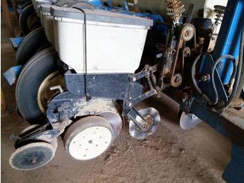 מכונת זריעה מדויקת Kinze 3000 (8x lines 75: תמונה 4
