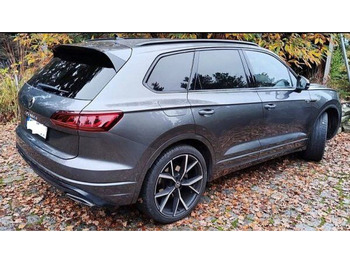מכונית Volkswagen Touareg 3.0 TDi R-line 4-motion: תמונה 2
