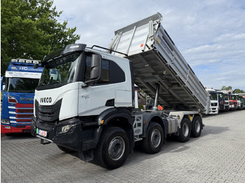 מזהיר IVECO T-WAY