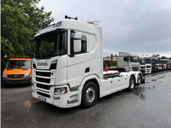 משאית עם שלדת תא SCANIA R 500