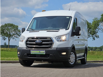 כלי רכב מסחרי עם לוח FORD Transit